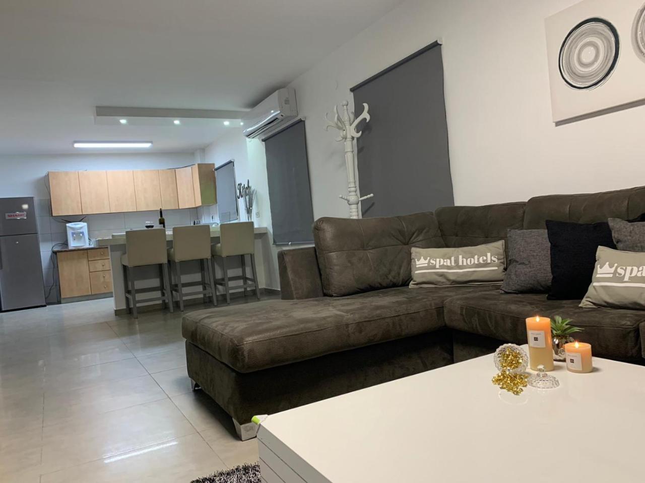 Spat Apartments Бат-Ям Экстерьер фото