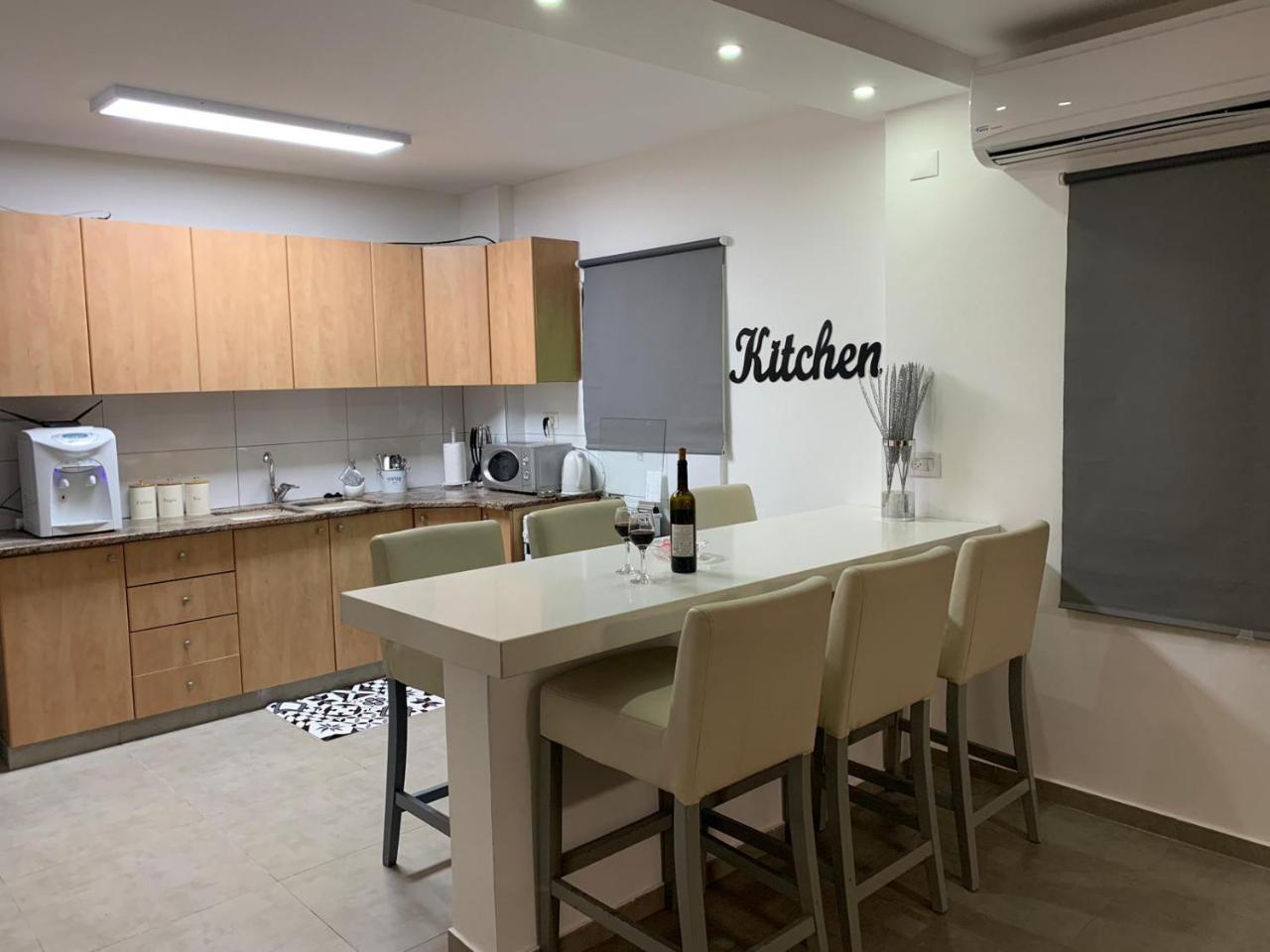Spat Apartments Бат-Ям Экстерьер фото