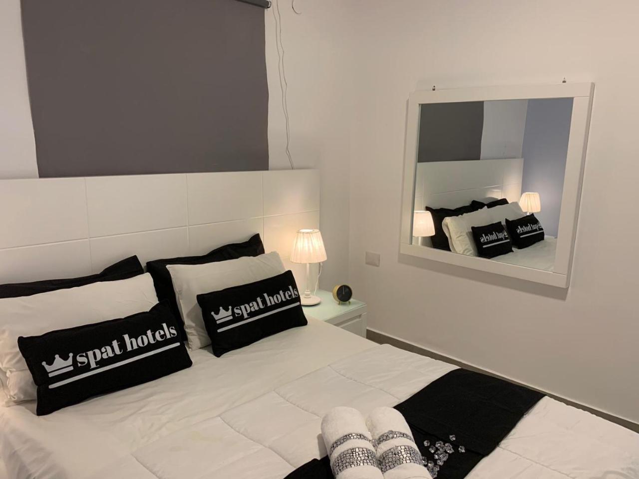 Spat Apartments Бат-Ям Экстерьер фото