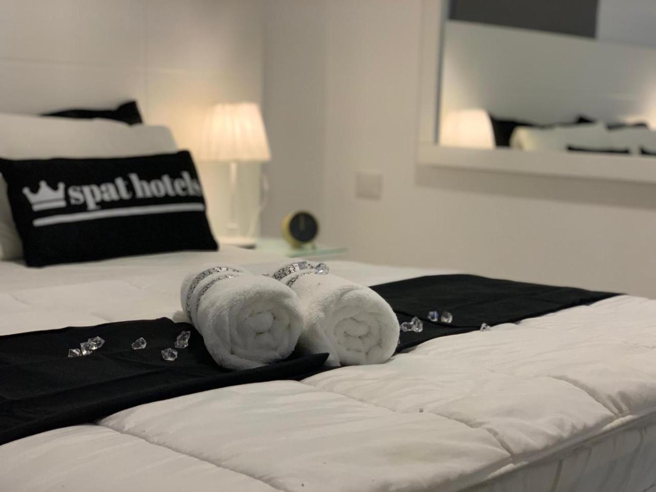 Spat Apartments Бат-Ям Экстерьер фото