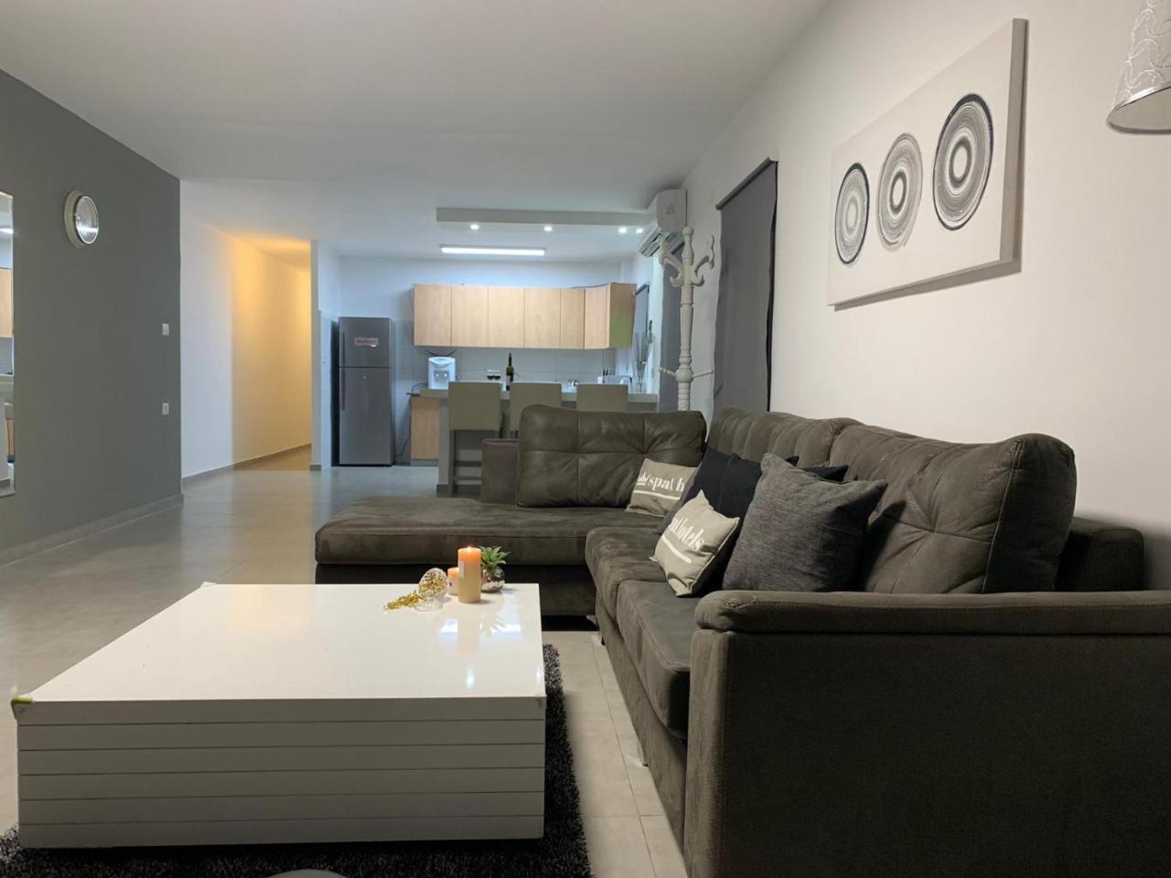 Spat Apartments Бат-Ям Экстерьер фото